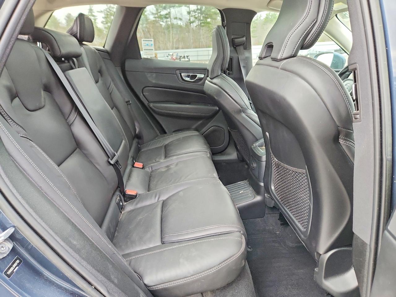 2022 Volvo Xc60 t8 re VIN YV4H60DL6N1047103 photo 10