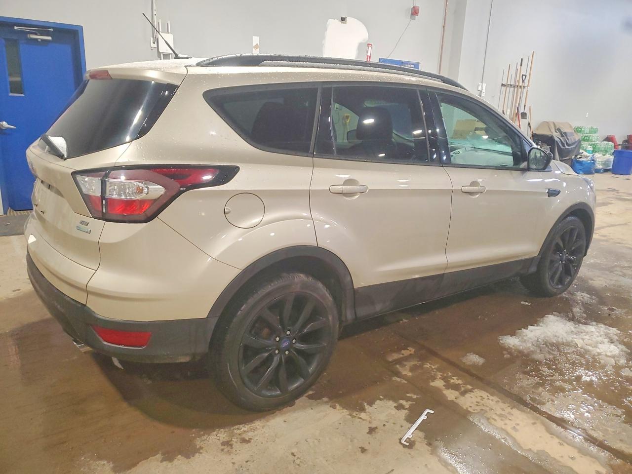 2017 Escape VIN 1FMCU0GD3HUE99497 photo 3