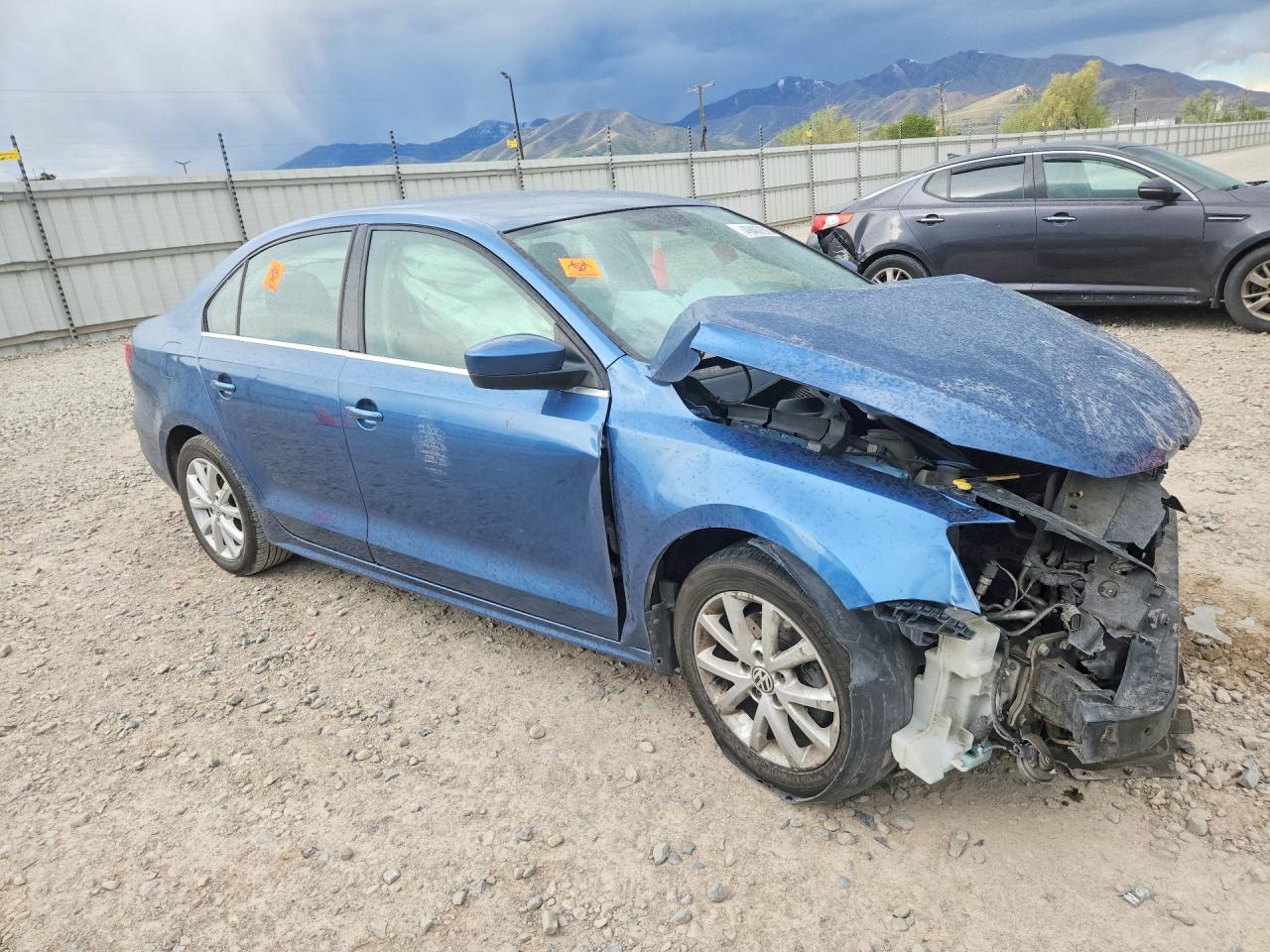 2017 Volkswagen Jetta VIN 3VW167AJ0HM224443 photo 4