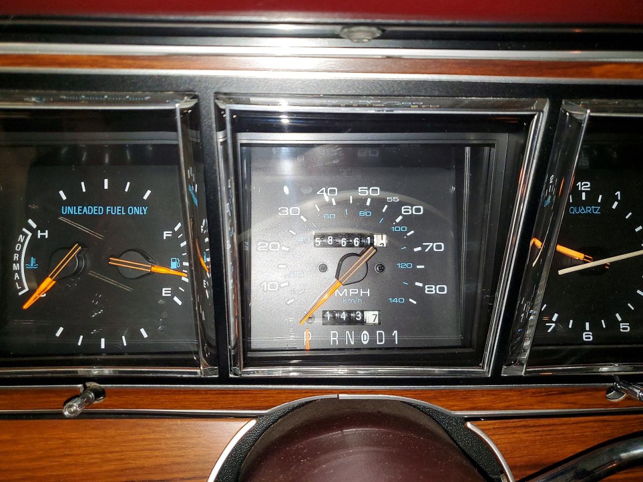 1988 LINCOLN Towncar VIN 1LNBM81F9JY842929 photo 9