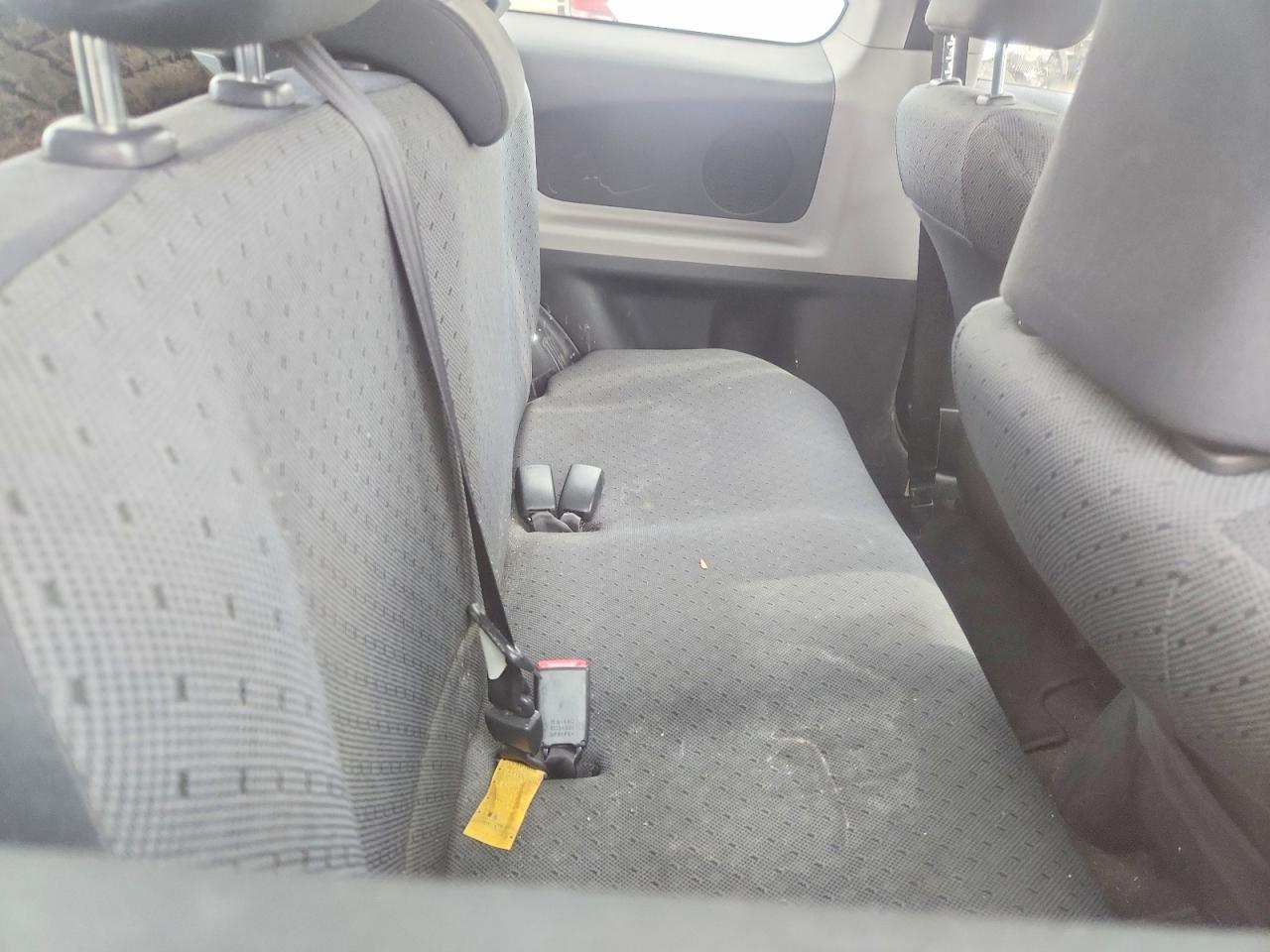 2011 Toyota Yaris VIN JTDJT4K33B5337603 photo 10
