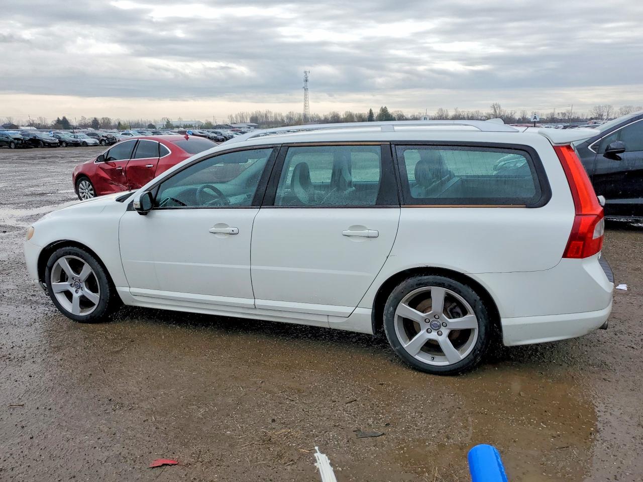 2010 VOLV V70 VIN YV1982BW7A1136239 photo 2