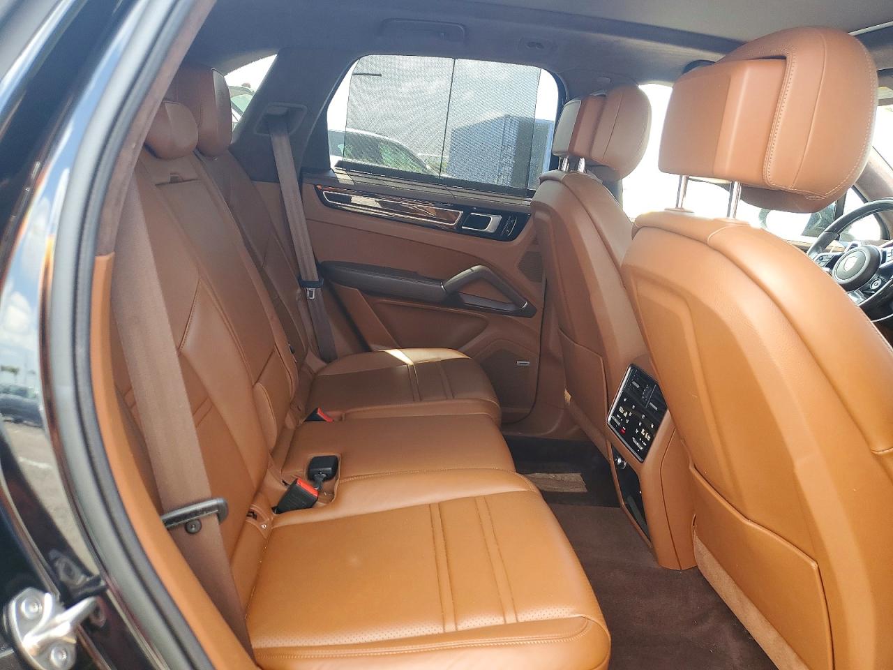 2021 Porsche Cayenne VIN WP1AG2AY3MDA33930 photo 11