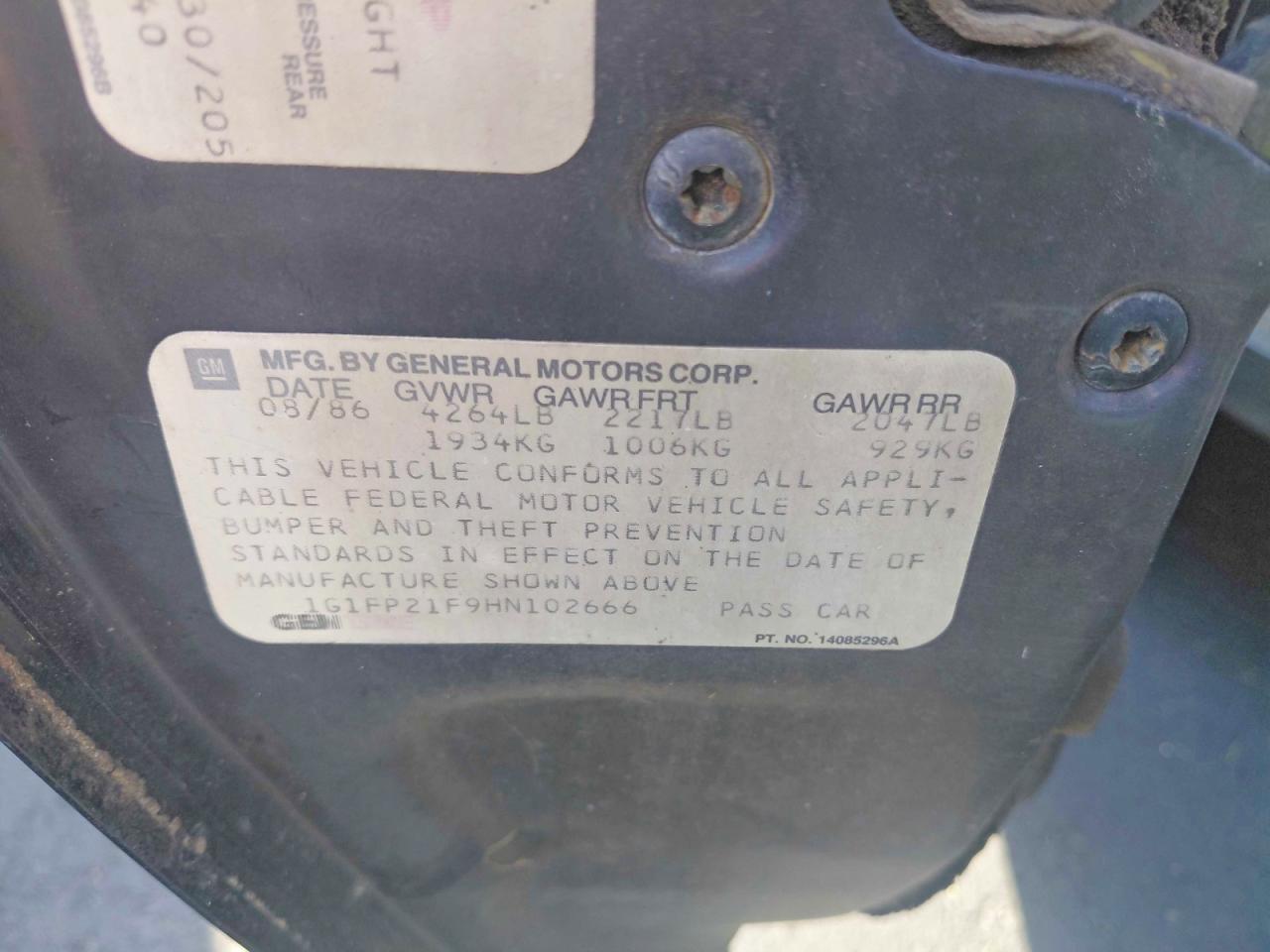 1987 CHEV Camaro VIN 1G1FP21F9HN102666 photo 10