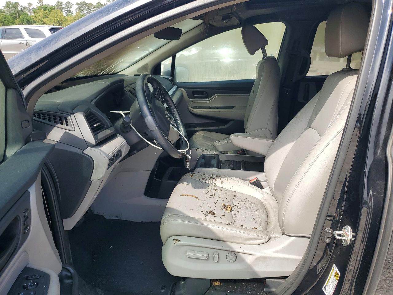 2018 Honda Odyssey VIN 5FNRL6H75JB006415 photo 7