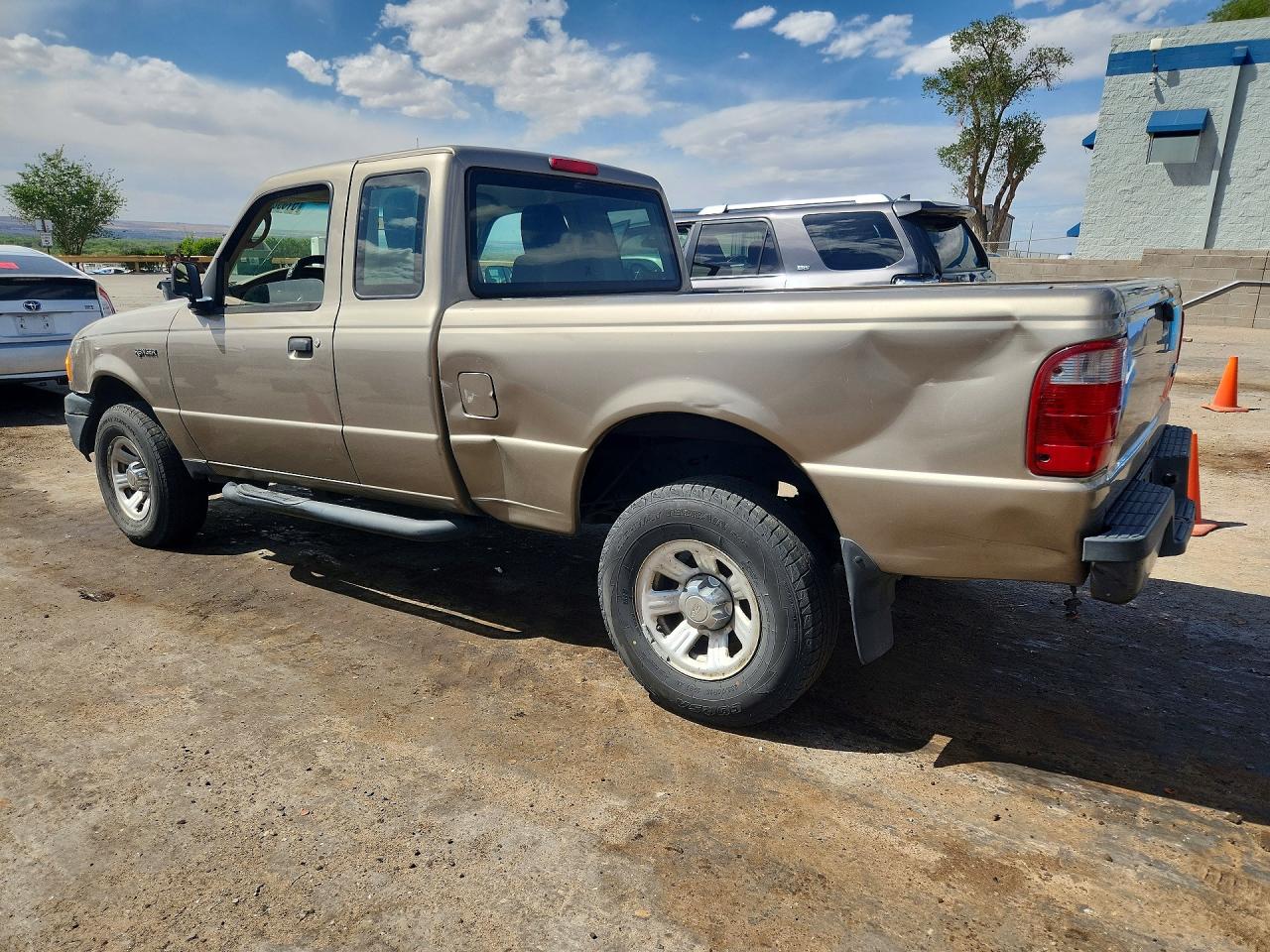 2005 Ford Ranger VIN 1FTYR15E75PA55174 photo 2