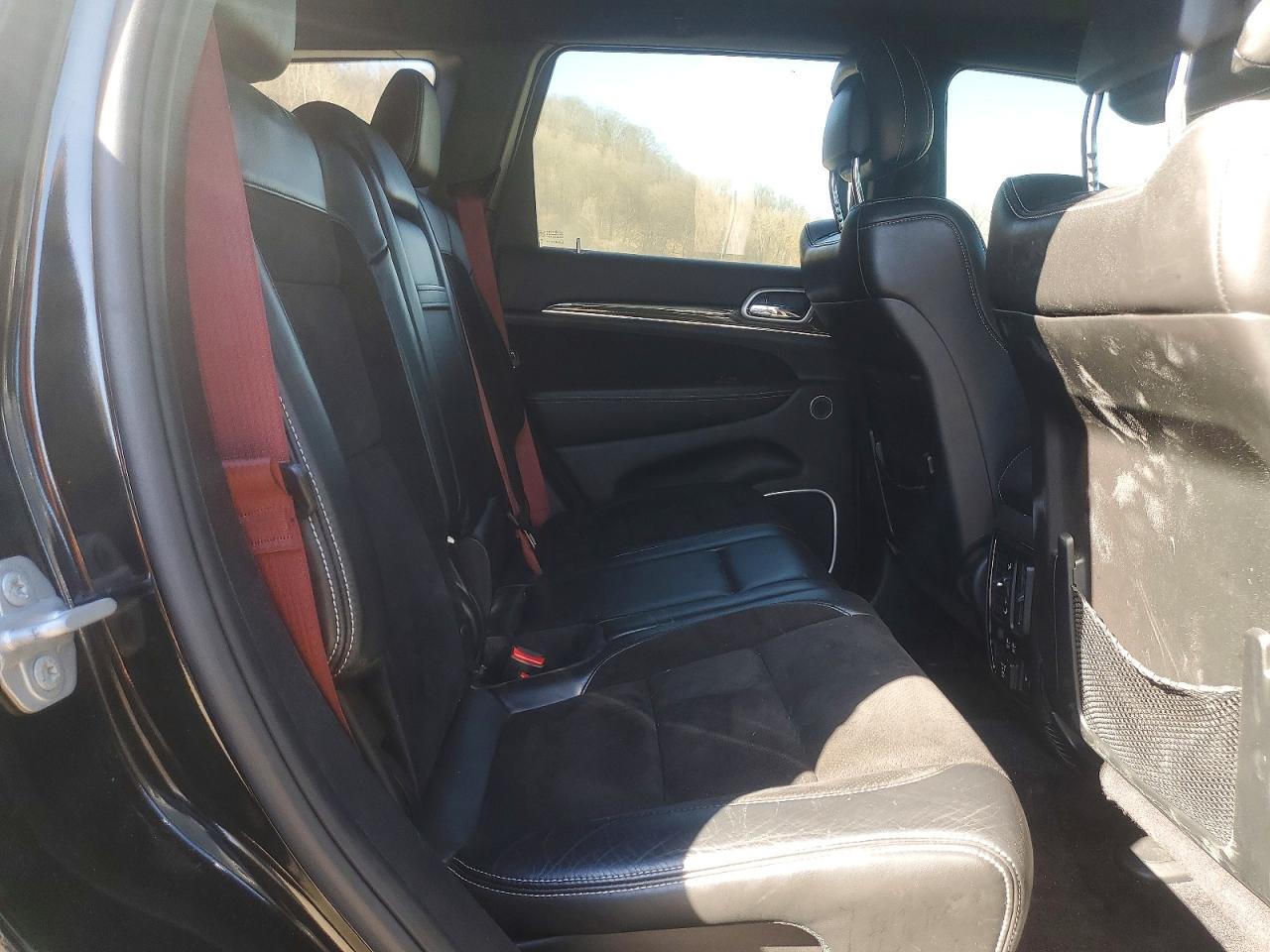 2018 Jeep Grand cher VIN 1C4RJFDJ3JC263805 photo 11