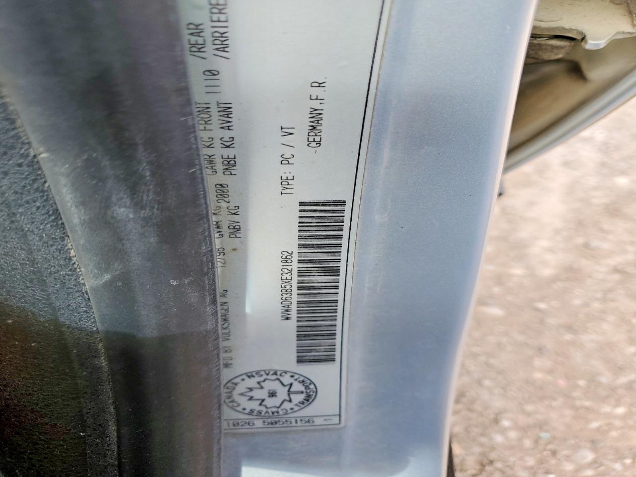 1999 Volkswagen Passat VIN WVWAD63B5XE321862 photo 12