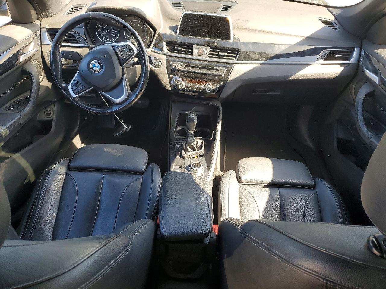 2018 BMW X1 VIN WBXHT3C3XJ5K23316 photo 8