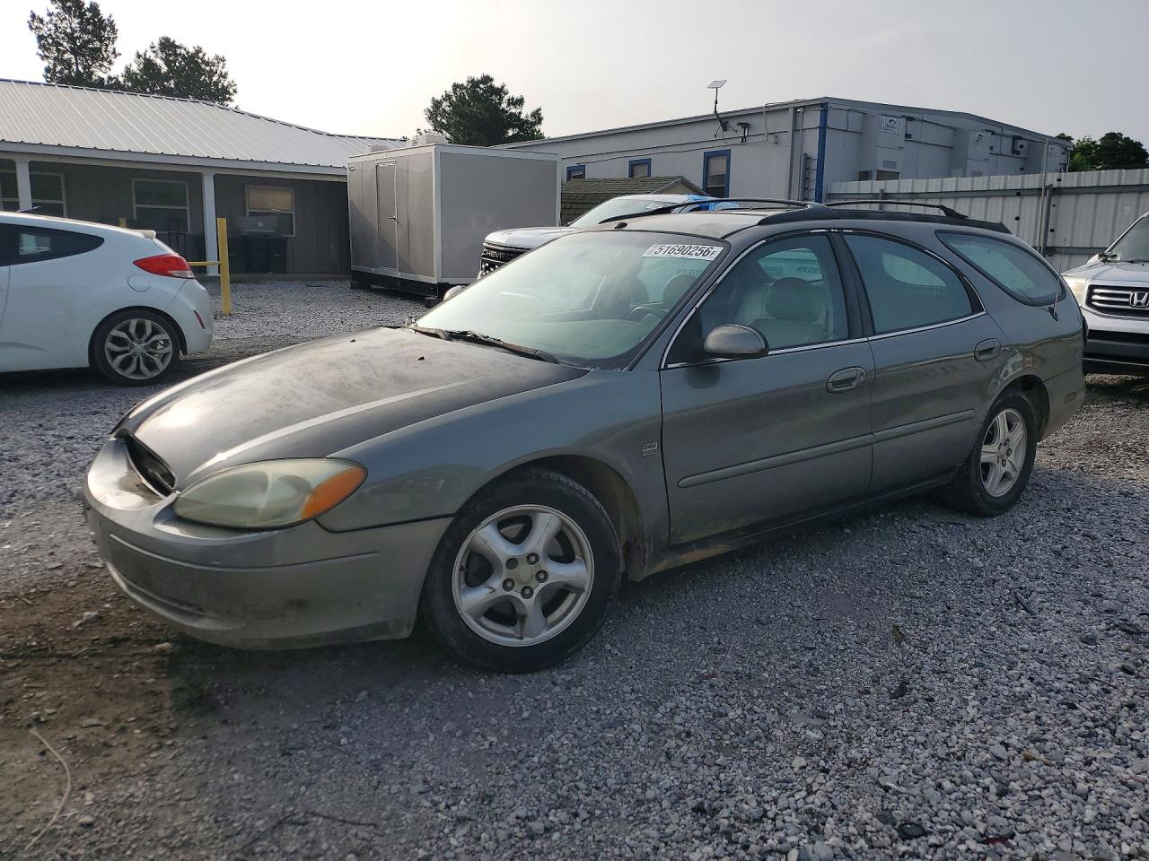 2002 Ford Taurus VIN 1FAHP59S42A112352 photo 1