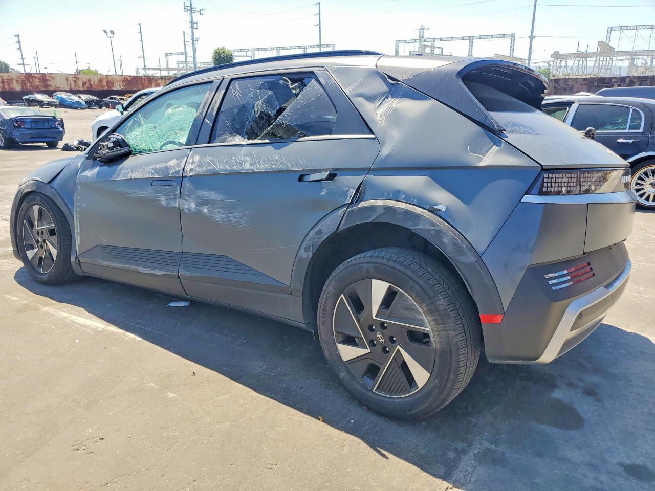 2025 Hyundai Ioniq VIN 7YAKN4DA3SY020812 photo 2