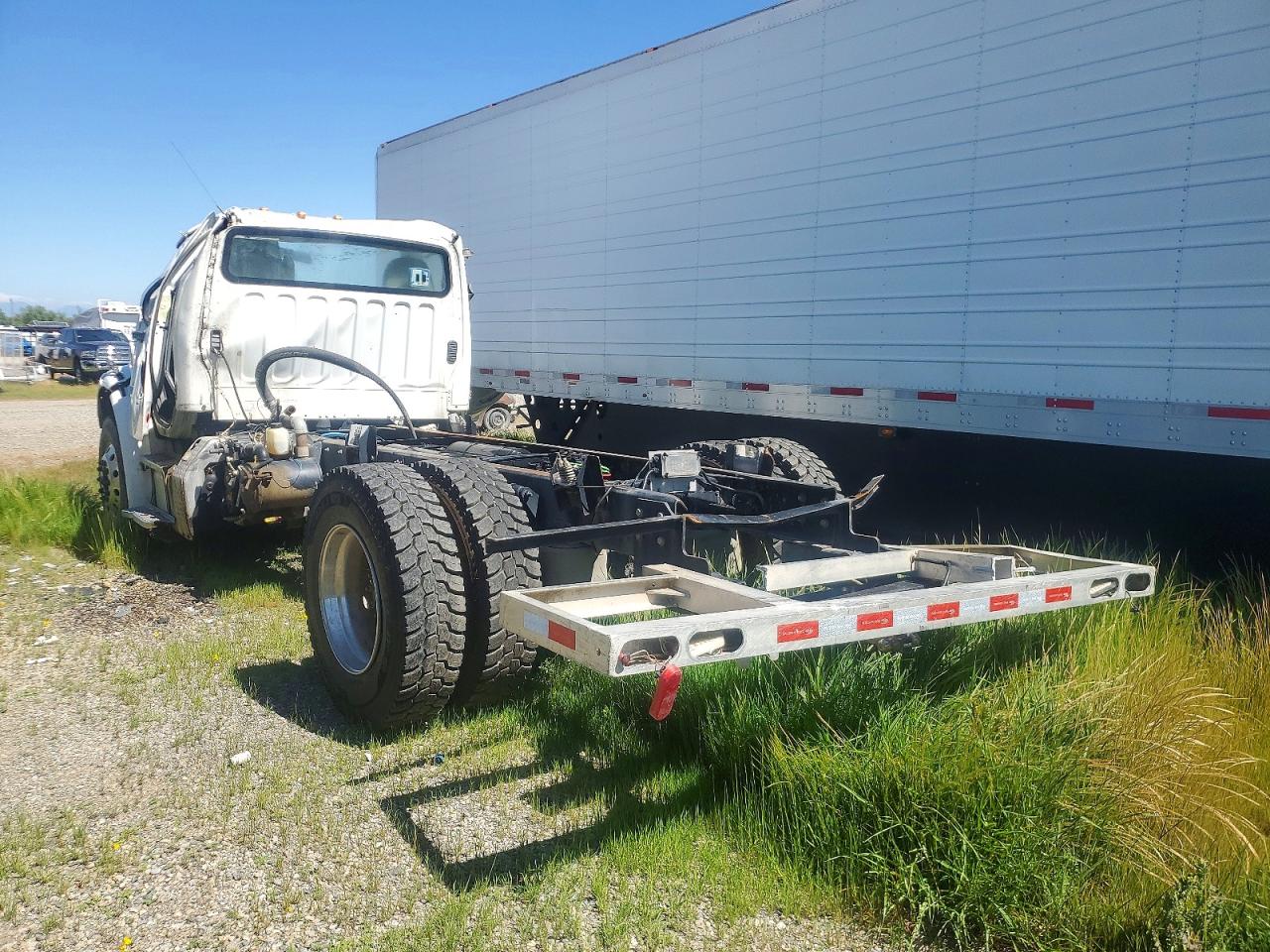 2023 FREIGHTLINER All other VIN 3ALACWFB9PDNS9220 photo 3