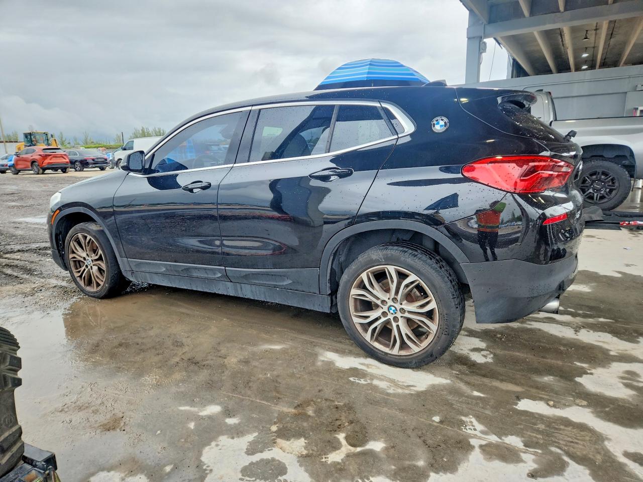 2018 BMW X2 VIN WBXYJ5C37JEF71918 photo 2