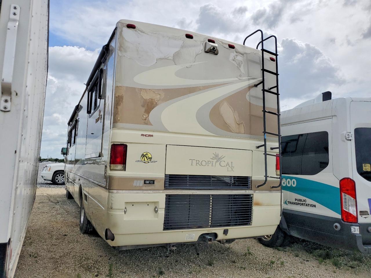 2006 FREIGHTLINER All other VIN 4UZAB2DC96CW85584 photo 3