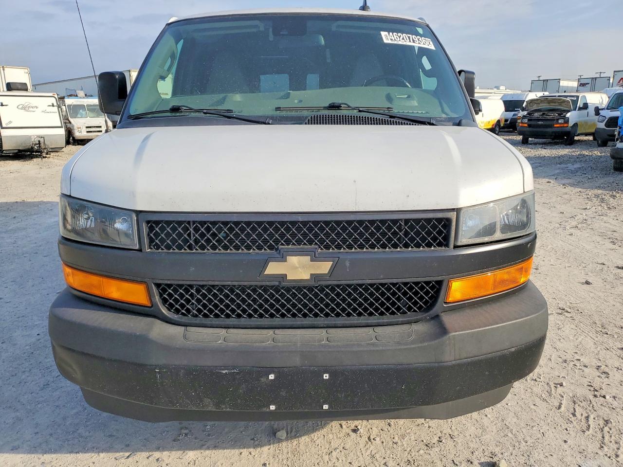 2019 CHEV Express VIN 1GCWGAFP2K1367866 photo 5