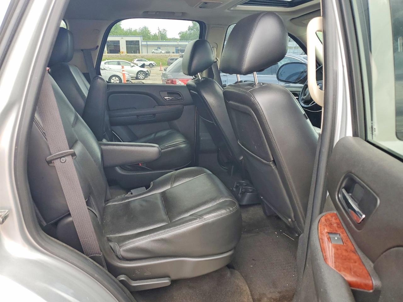 2012 Chevrolet Tahoe VIN 1GNSKCE02CR215402 photo 11