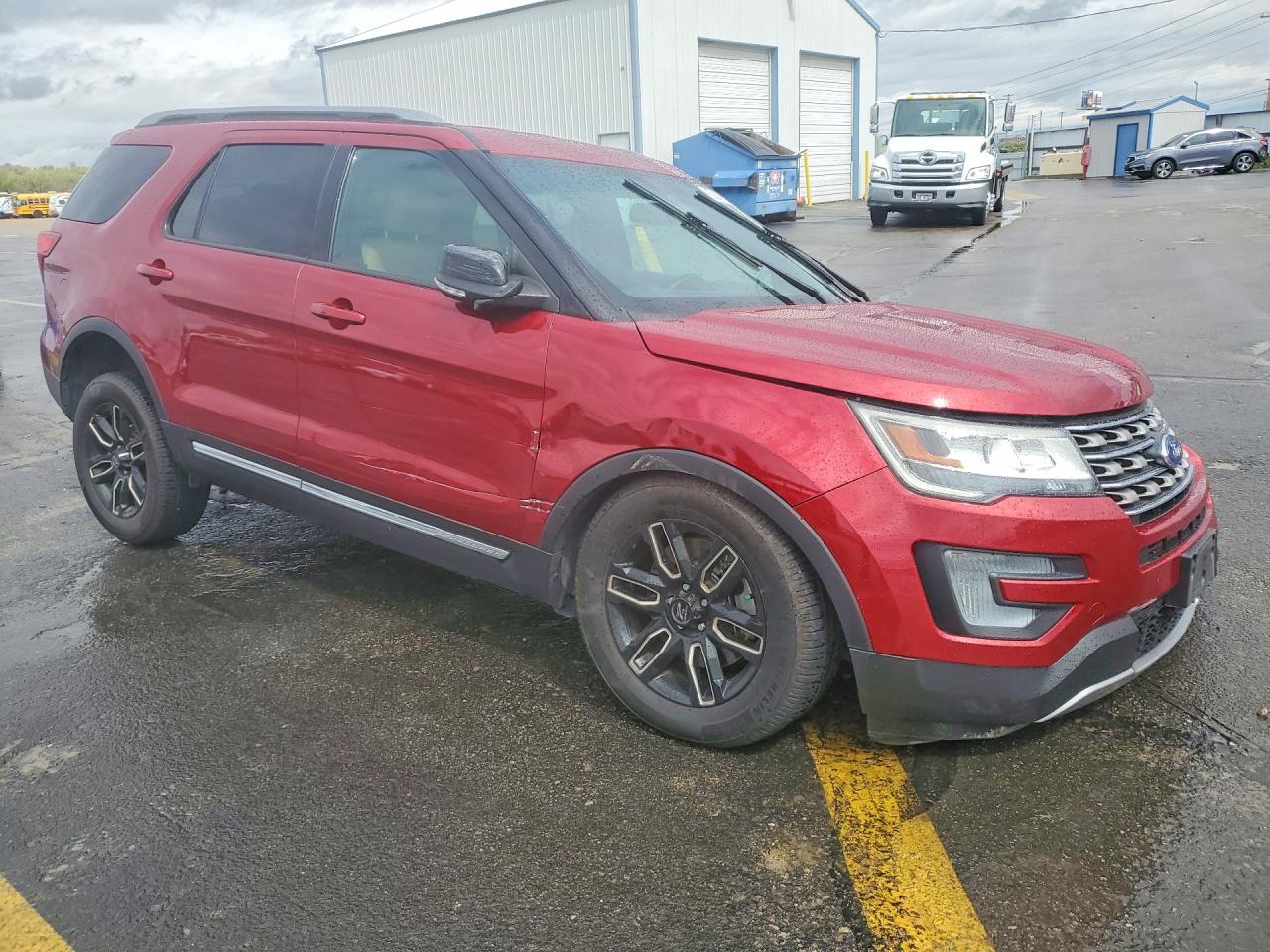 2017 Ford Explorer VIN 1FM5K8D87HGA11686 photo 4