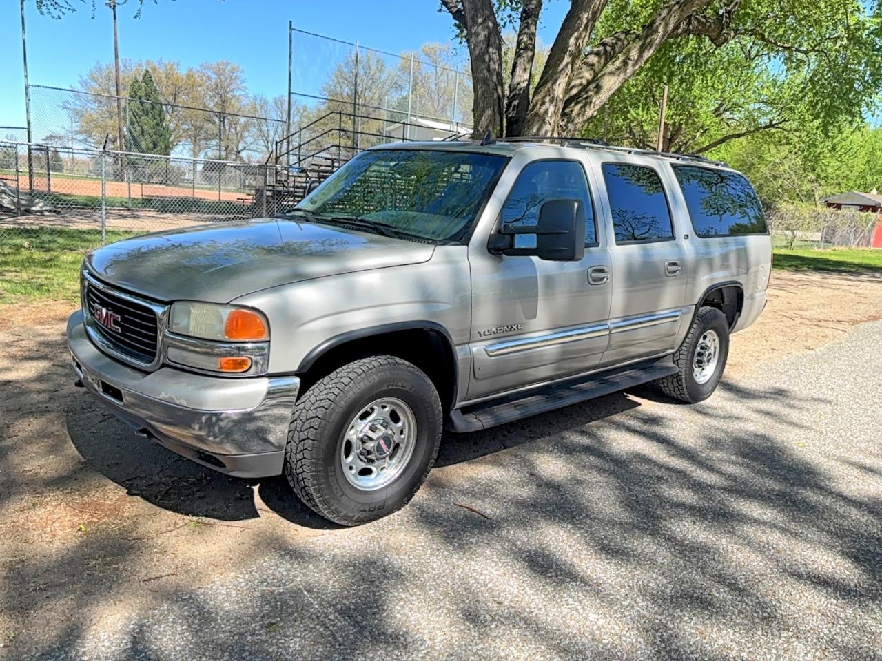 2006 GMC Yukon VIN 3GKGK26G46G134821 photo 2