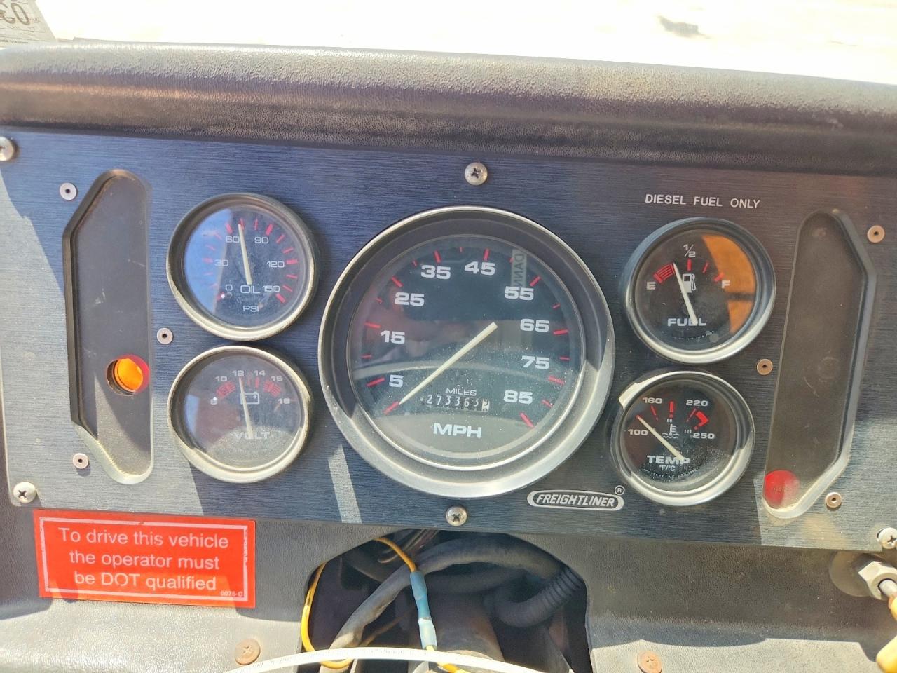 2000 FREIGHTLINER All other VIN 4UZA5FAC5YCG63882 photo 9