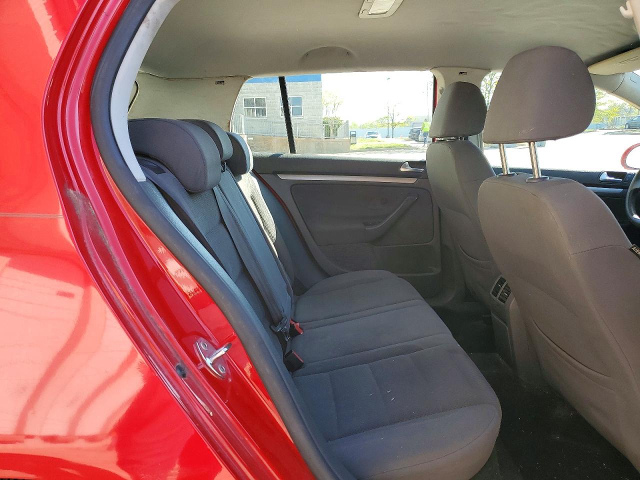 2008 Volkswagen Rabbit VIN WVWDA71K28W070227 photo 10