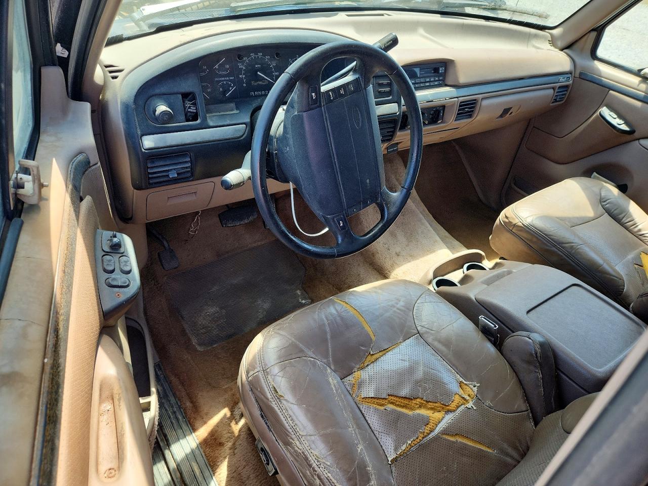 1994 Ford Bronco VIN 1FMEU15H4RLA41513 photo 8
