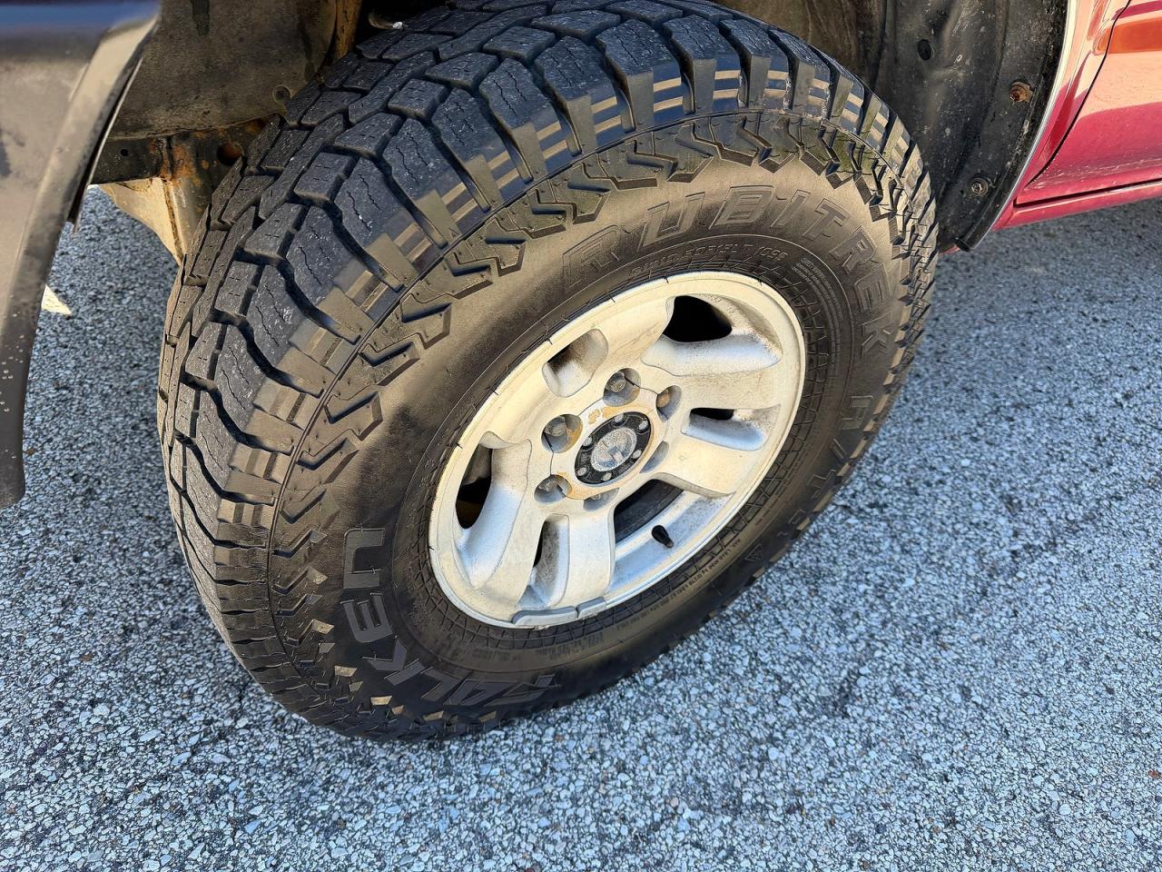 1999 Toyota Tacoma VIN 4TAPM62N6XZ488774 photo 12
