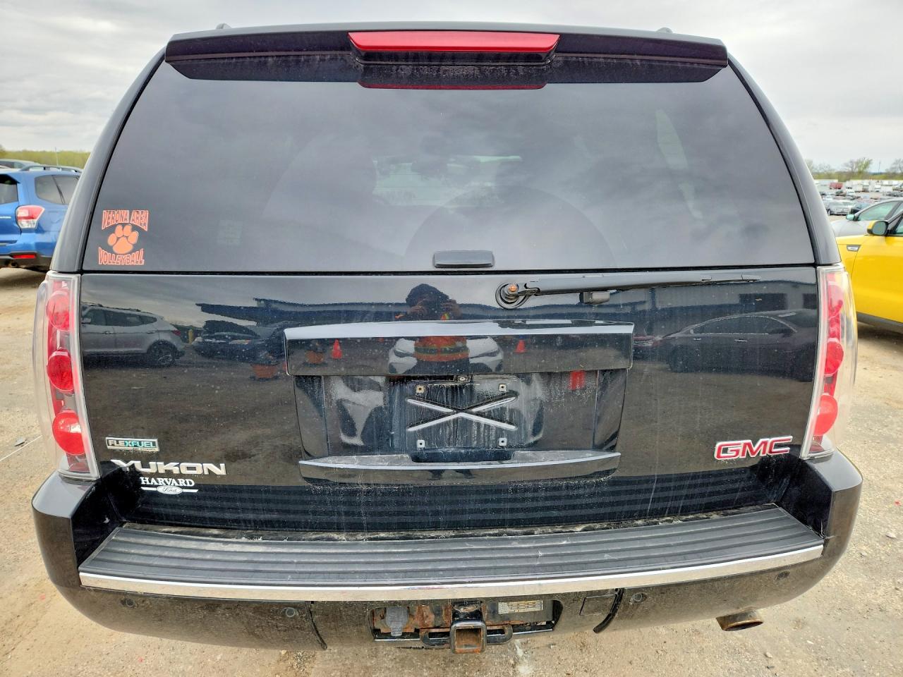 2011 GMC Yukon VIN 1GKS2EEFXBR365589 photo 6