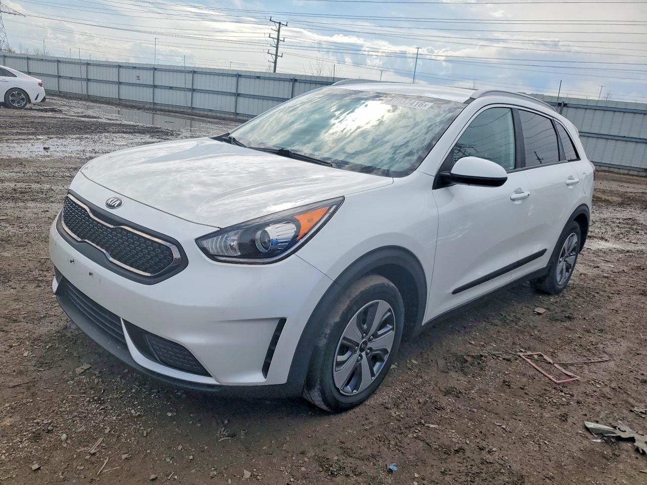 2019 Kia Niro VIN KNDCB3LC0K5246132 photo 1