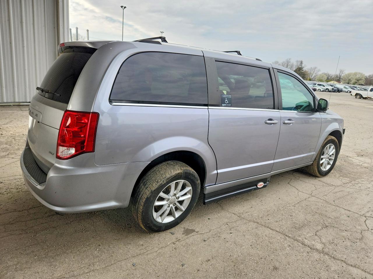 2020 Dodge Caravan VIN 2C4RDGCG8LR191237 photo 3