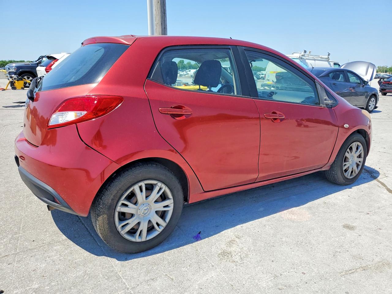 2014 Mazda 2 VIN JM1DE1KZ7E0181092 photo 3