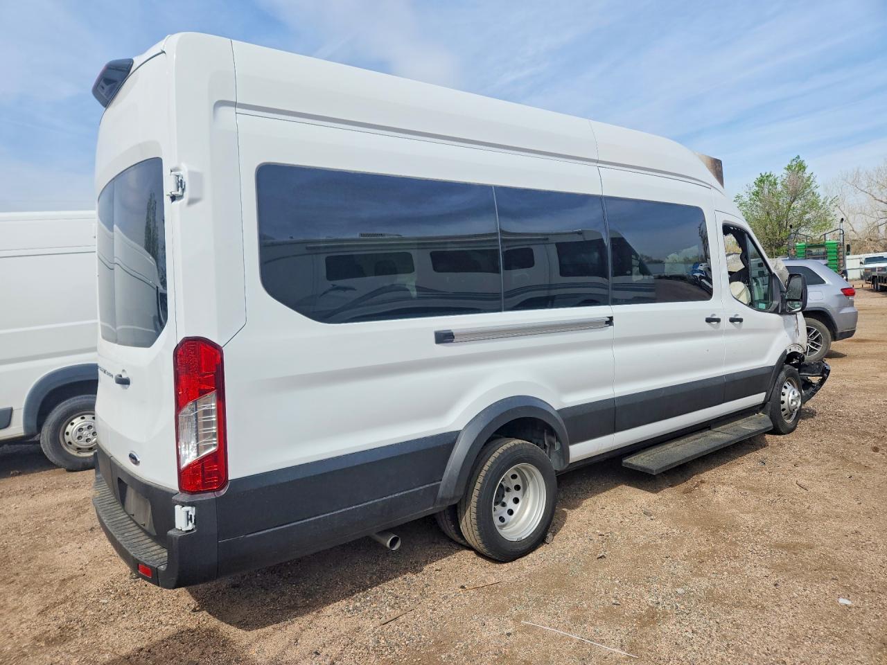 2024 Ford Transit VIN 1FBVU4X83RKB18210 photo 3
