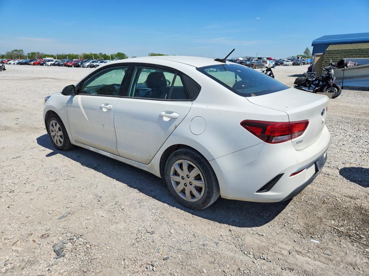 2021 Kia Rio VIN 3KPA24AD3ME392802 photo 2