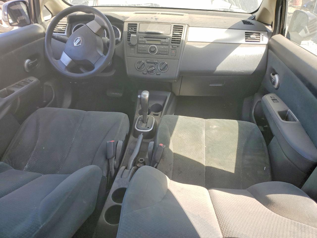 2011 Nissan Versa 1.8 VIN 3N1BC1CP8BL455265 photo 8