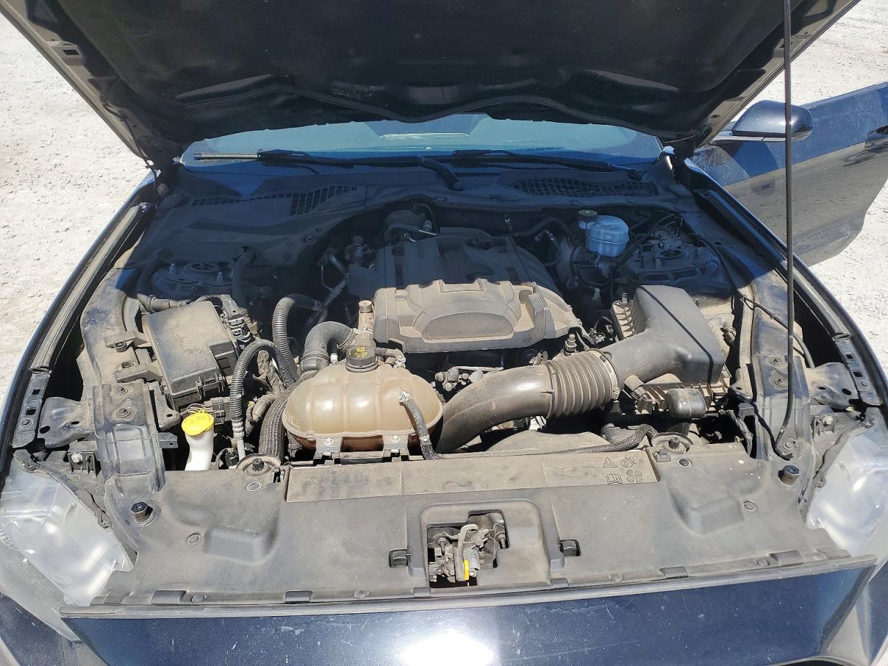2018 Ford Mustang VIN 1FA6P8TH0J5179396 photo 11
