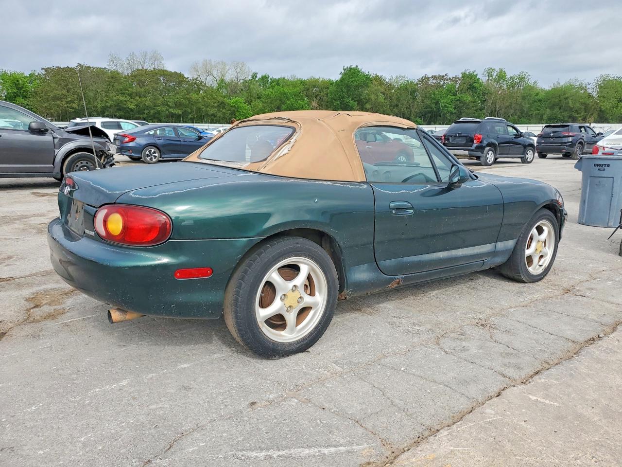 1999 Mazda Mx5 VIN JM1NB3530X0103837 photo 3