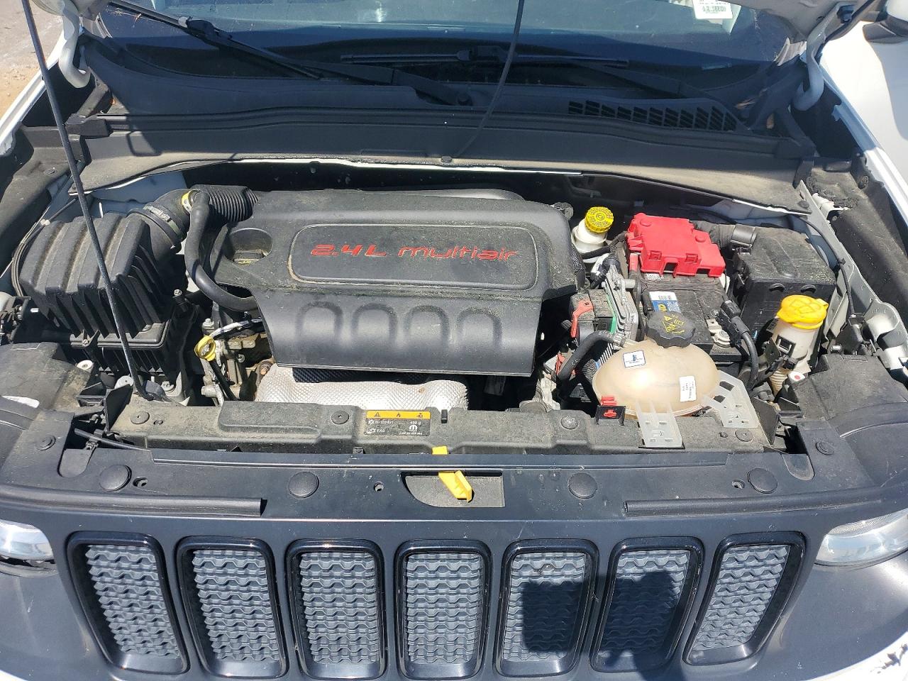 2019 Jeep Renegade VIN ZACNJABB6KPJ75015 photo 11
