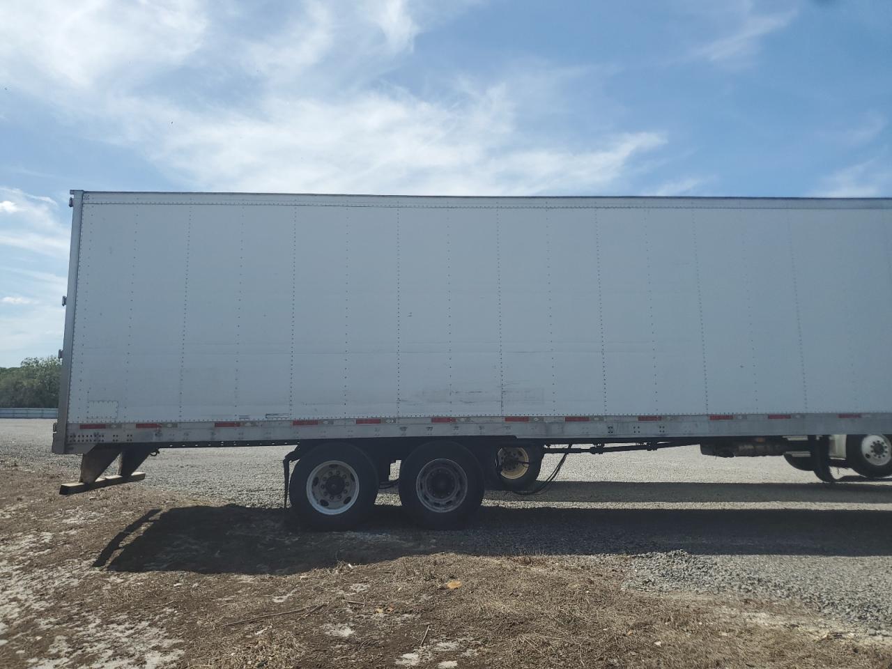 2012 UTILITY All models VIN 1UYVS2537CM264202 photo 6