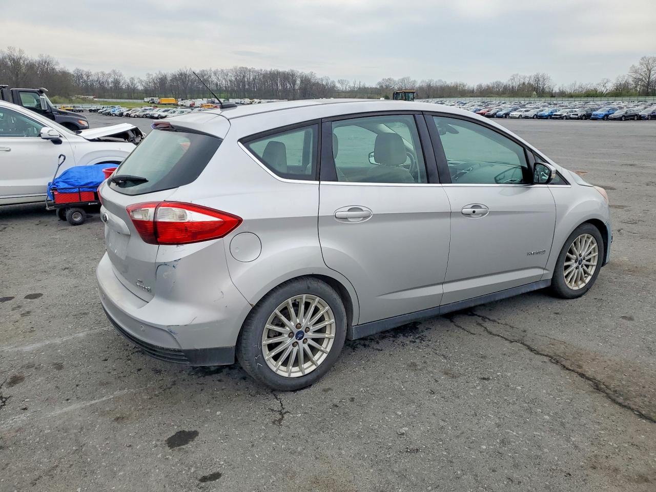 2013 Ford Cmax VIN 1FADP5BU0DL520218 photo 3