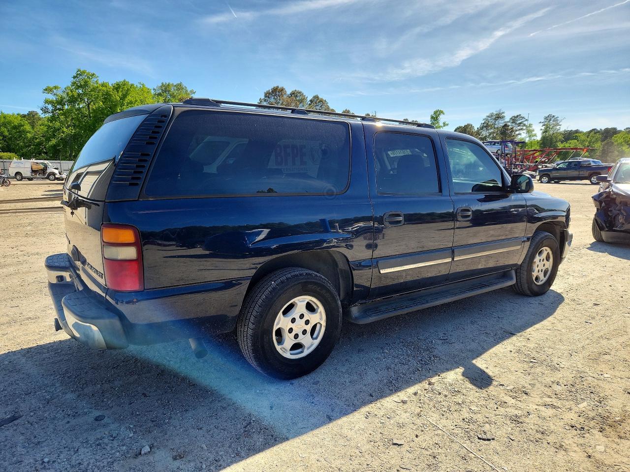 2005 CHEVROLET Suburban VIN 3GNEC16Z35G251890 photo 3