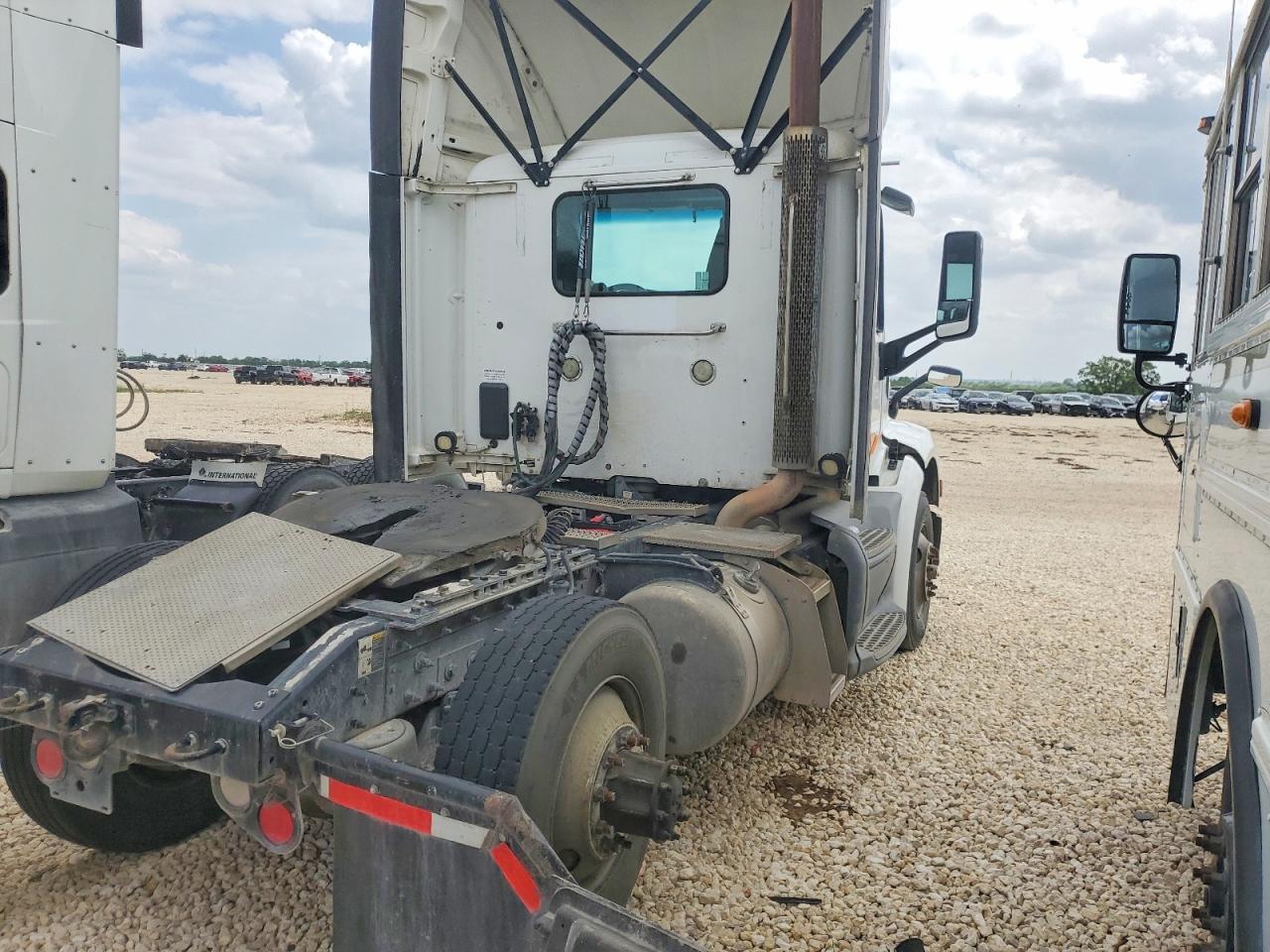 2017 PETERBILT All models VIN 1XPBA48X2HD429027 photo 4