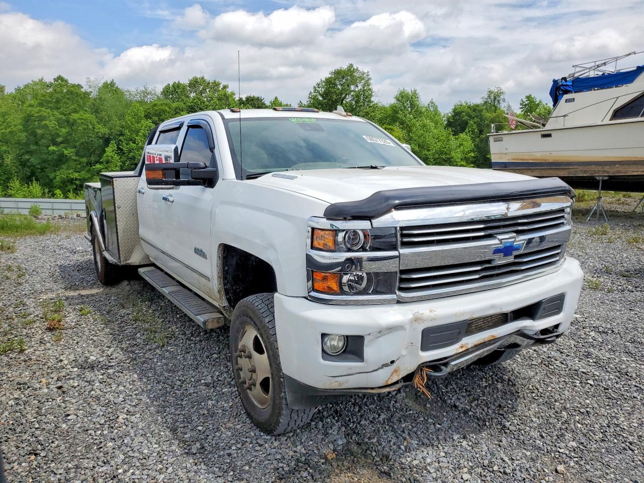 2015 Chev Silverado VIN 1GC4K1E80FF598533 photo 4