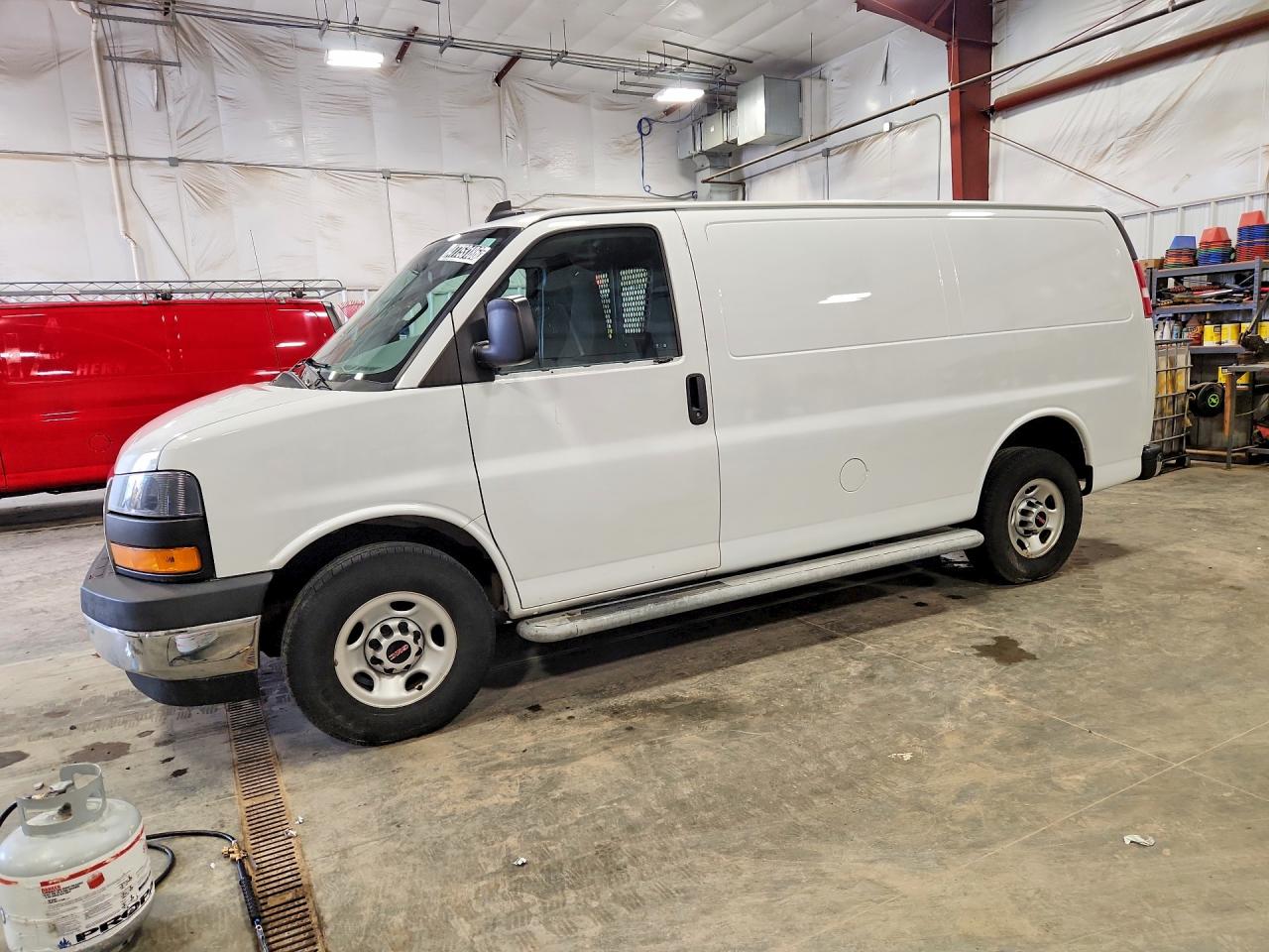 2020 GMC Savana VIN 1GTW7AFG1L1173184 photo 1