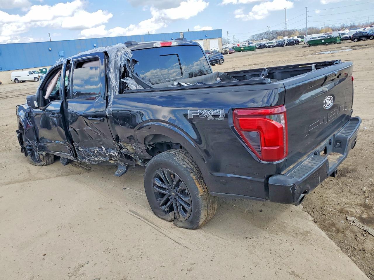 2024 Ford F150 VIN 1FTFW3LD7RFC17404 photo 2