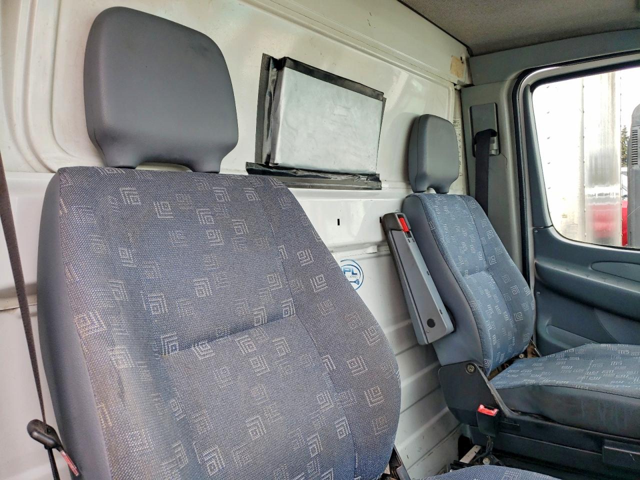 2005 FREIGHTLINER Sprinter VIN WDPPD944555785591 photo 11