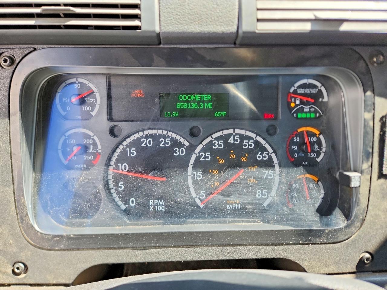 2016 FREIGHTLINER All other VIN 1FUBGEDV4GLHC5656 photo 8