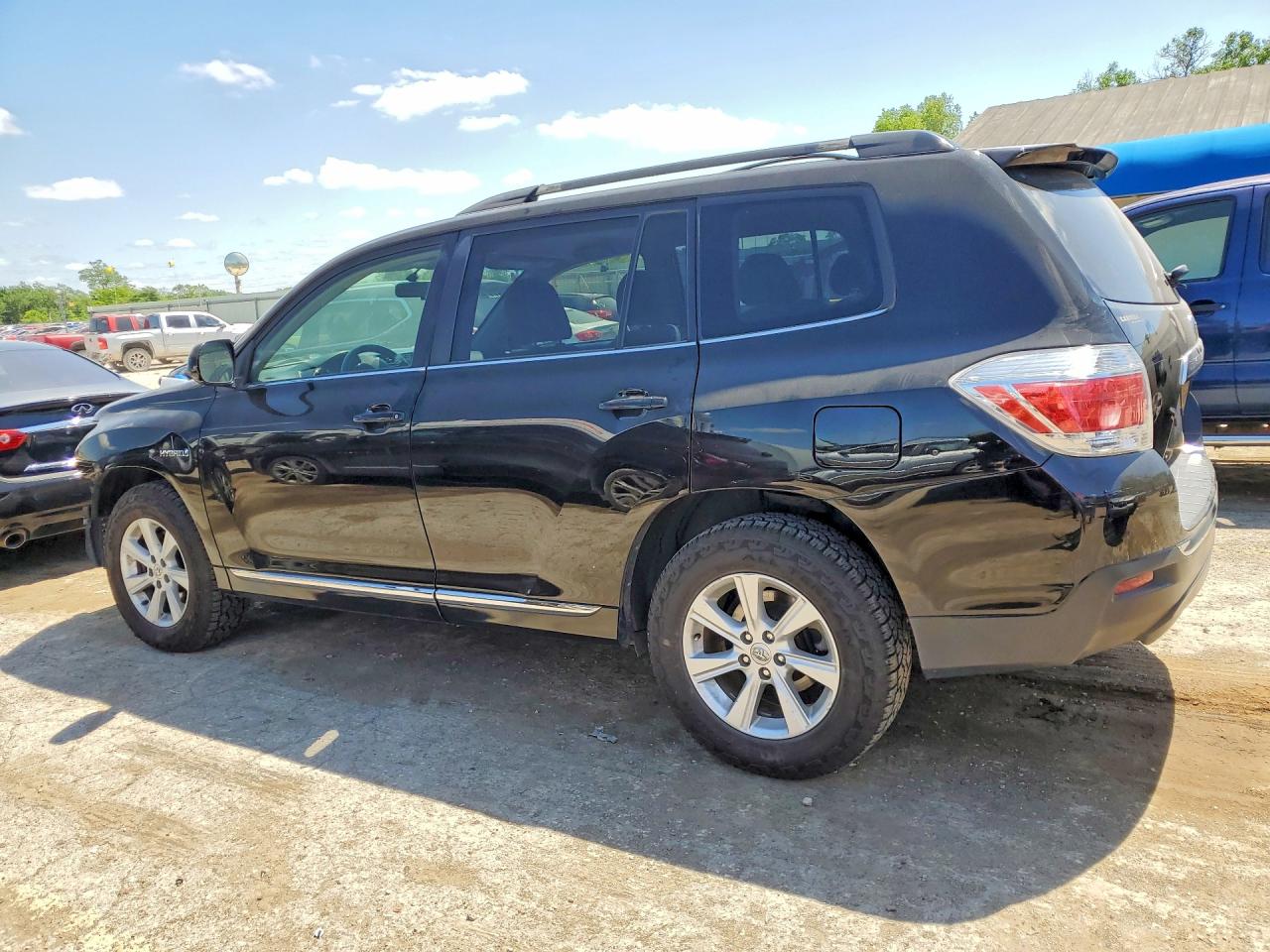 2012 Toyota Highlander VIN JTEBC3EH8C2010568 photo 2