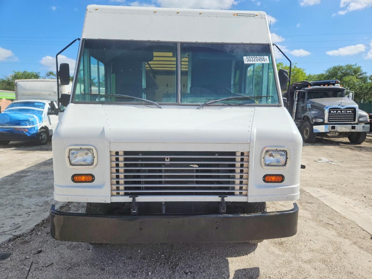 2023 Ford Econoline VIN 1FC4E4KN6PDD06917 photo 9