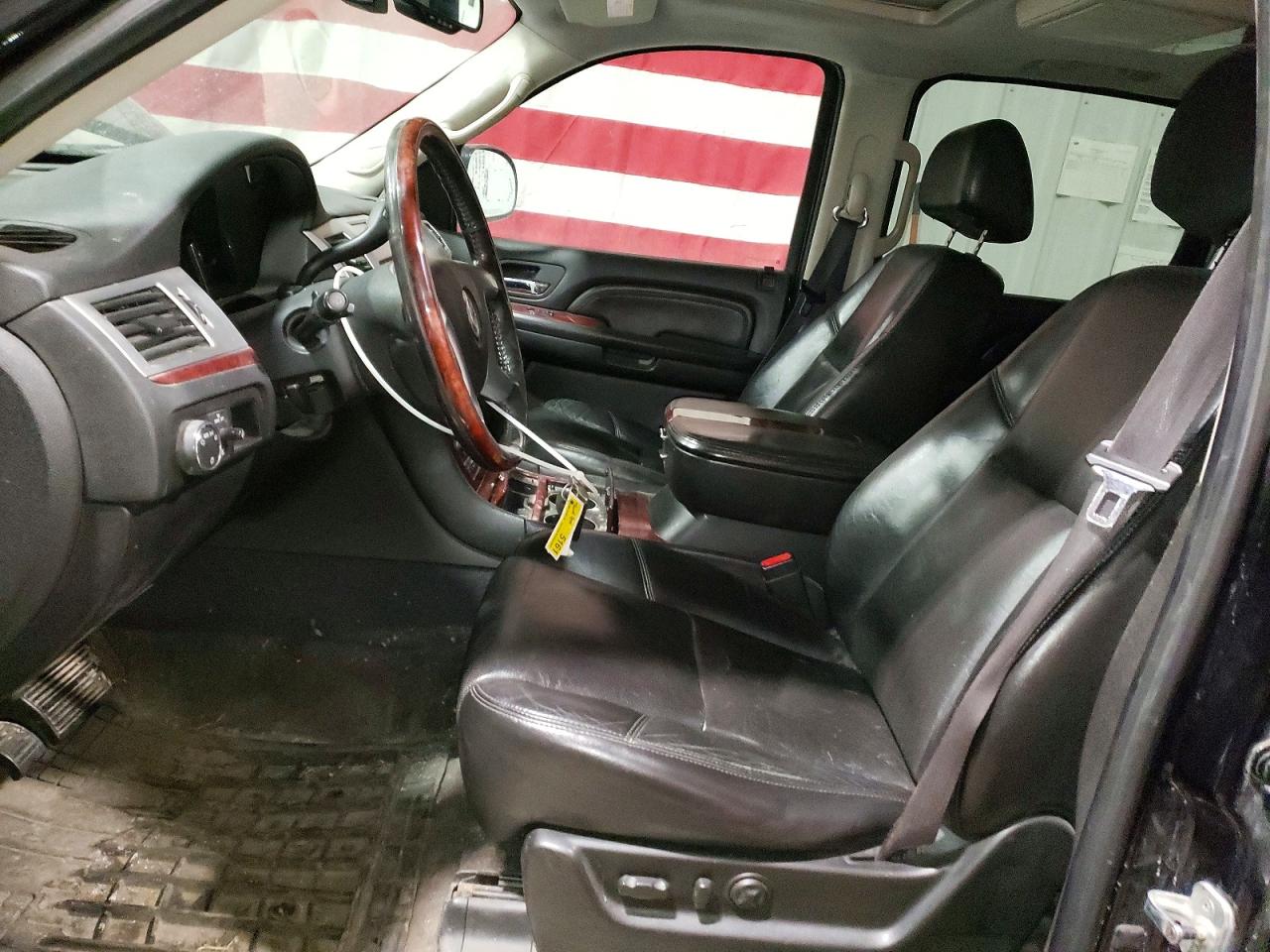 2008 Cadillac Escalade VIN 1GYFK66808R227730 photo 7
