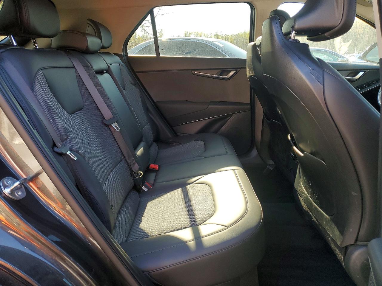 2025 Kia Niro VIN KNDCR3LE1S5260473 photo 11
