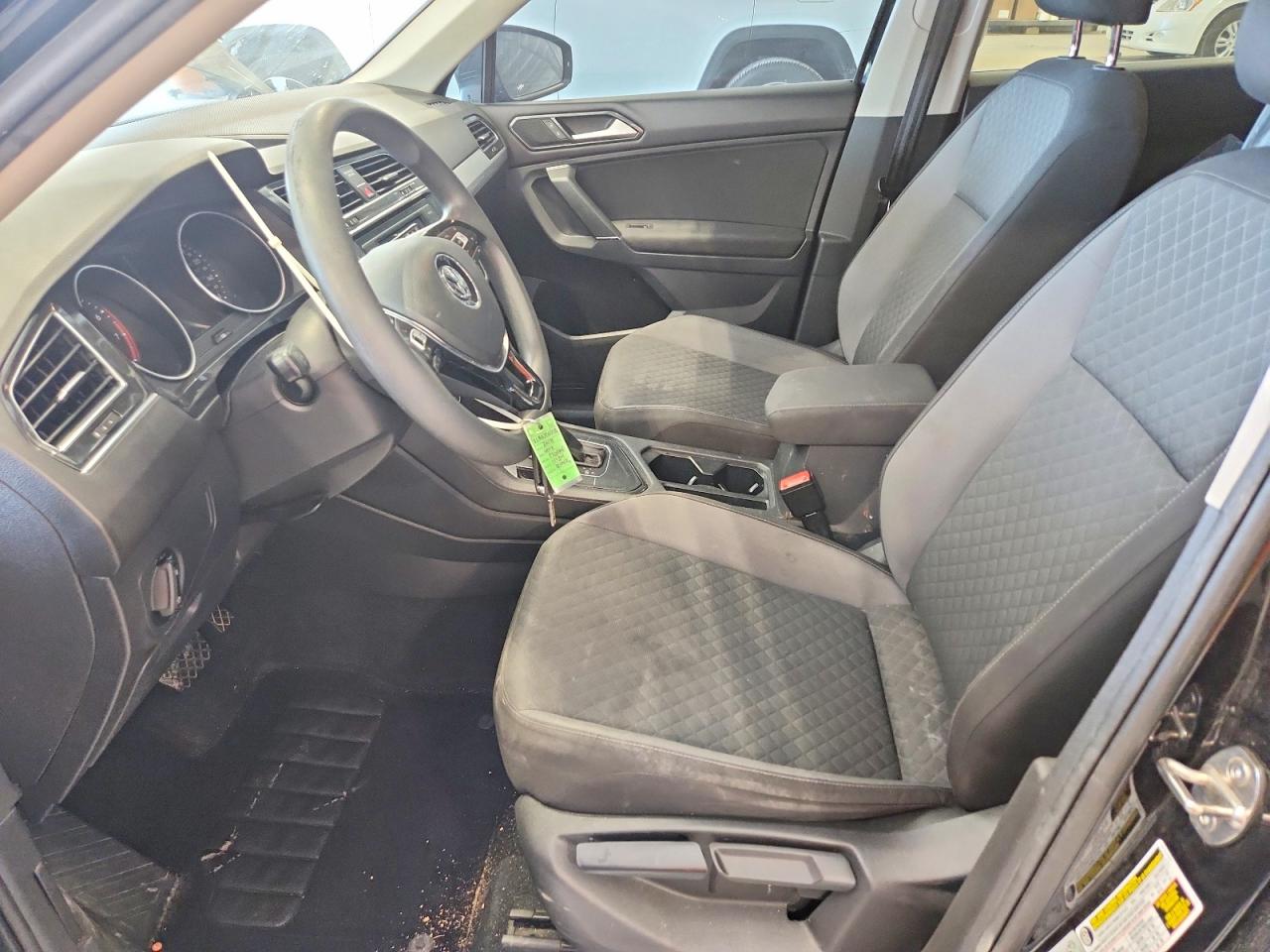 2018 Volkswagen Tiguan VIN 3VV1B7AX3JM019824 photo 7